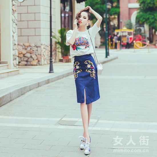 牛仔裙搭配示范，夏天一条怎么够？